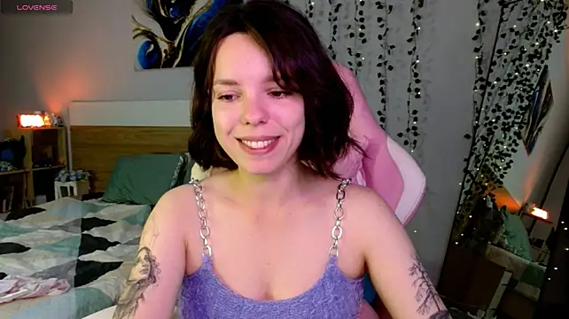 Maya_Campbell live cam on StripChat