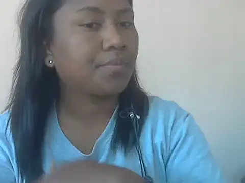 cutybigass live cam on StripChat