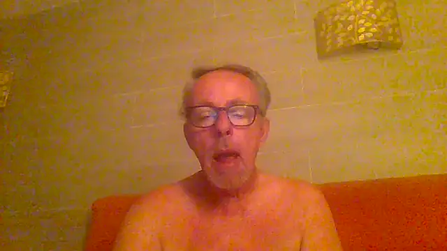 tuggy59 live cam on StripChat