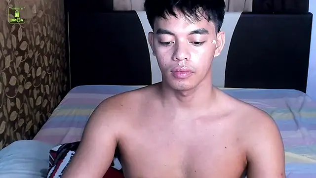 Crazyasiancum1 live cam on StripChat