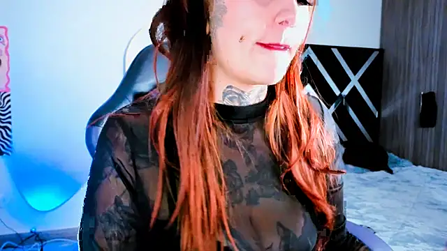 zoe_sophie webcam