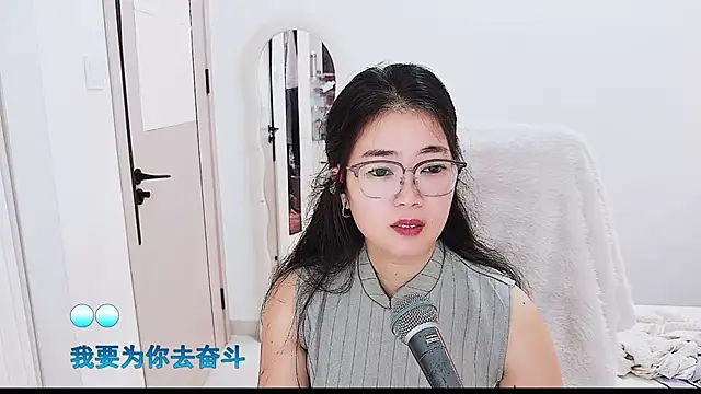 Floor_oo live cam on StripChat