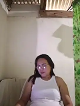 erma_joy live cam on StripChat