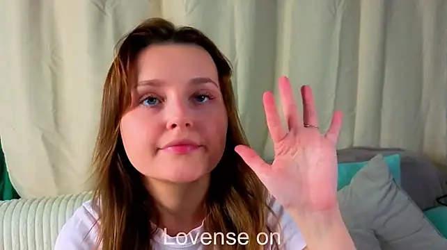 LorriMonz live cam on StripChat