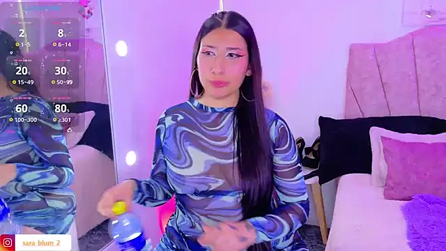 Sara_Blum live cam on StripChat