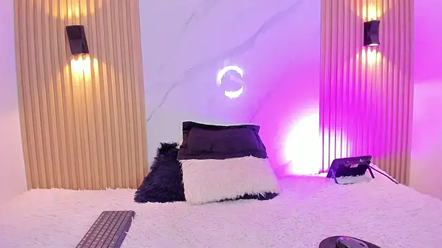 miss_akira1 live cam on StripChat