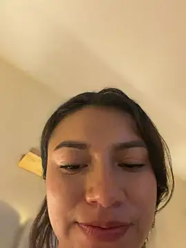 CocoaGigiMuse live cam on StripChat