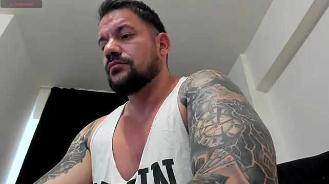 musclemonster31 webcam