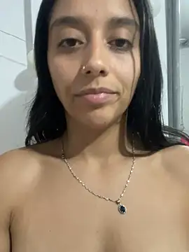 BrittanyDiaz live cam on StripChat