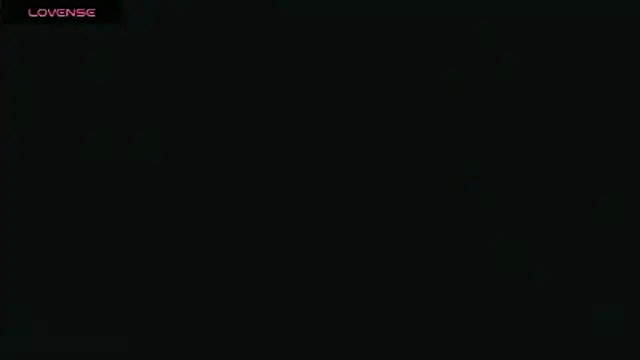 Hat_girl live cam on StripChat
