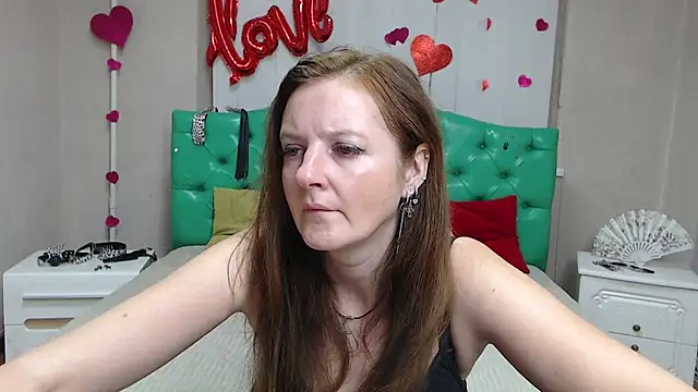 MeganPirs live cam on StripChat