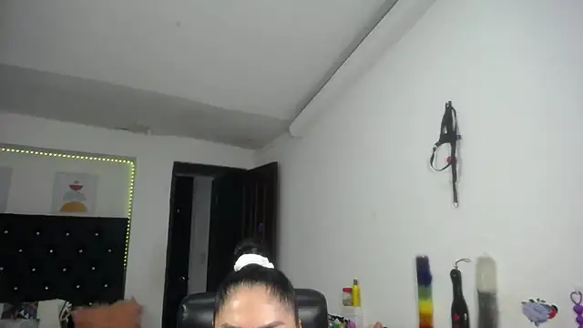 mature_bigboobs10 live cam on StripChat