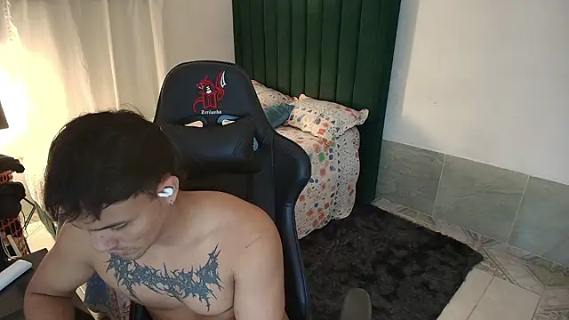 man_dur07 live cam on StripChat