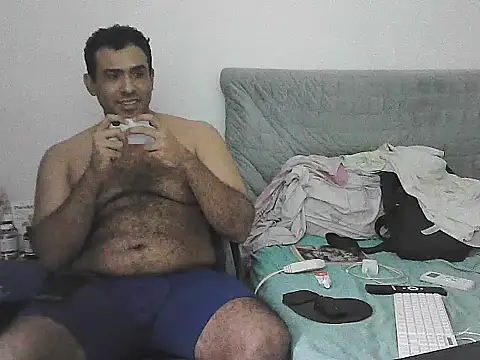 alphalatinobearx live cam on StripChat