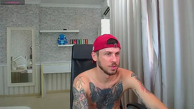 JonahShaw live cam on StripChat