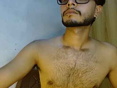 CoralN live cam on StripChat