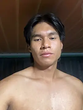 Sexy_latino_outdoors live cam on StripChat