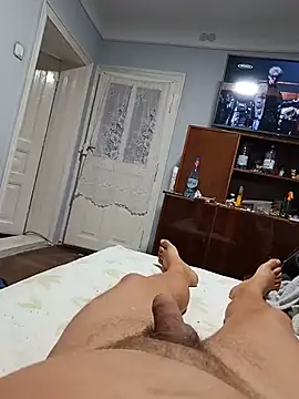 mariusSingur live cam on StripChat