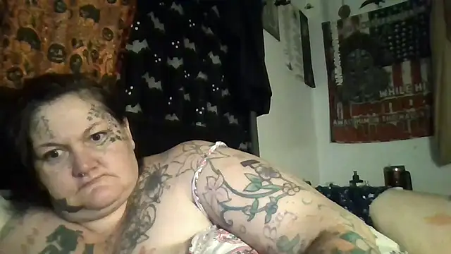 ThorsonFreja live cam on StripChat