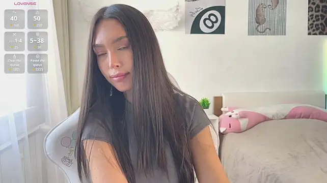 kittenrisha live cam on StripChat