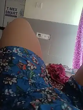 blacky_bby live cam on StripChat