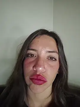 loveuu-bae webcam