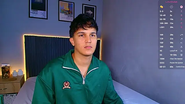 Leo_Savage_ live cam on StripChat