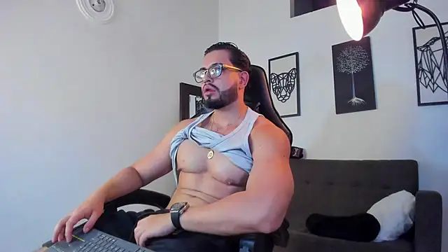 Justin_kingX7 live cam on StripChat