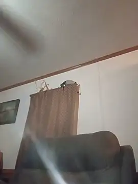 longerFellow live sex cam
