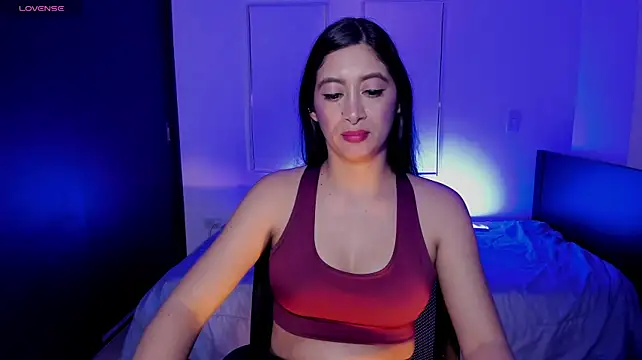 MeganWhite3 live cam on StripChat