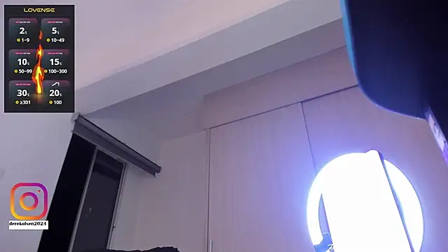 DerekOlsen live cam on StripChat