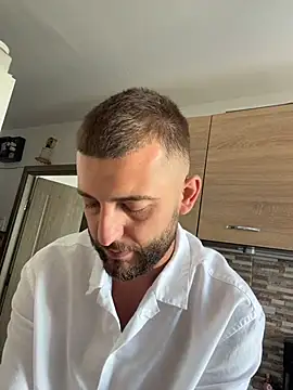 Pablo_Hornyguy95 live sex cam