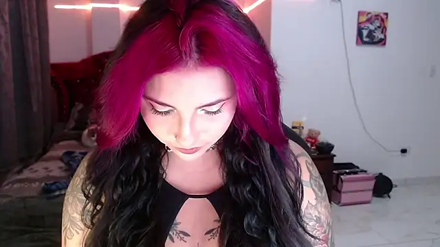 black_wiidow live webcam
