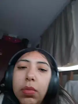 april_ofi live cam on StripChat