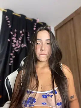 ScarletDarkMuse live cam on StripChat