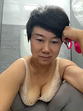mmyun6 live cam on StripChat