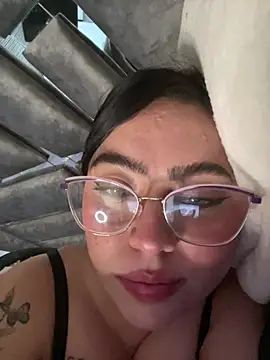 BabySweett_ live cam on StripChat