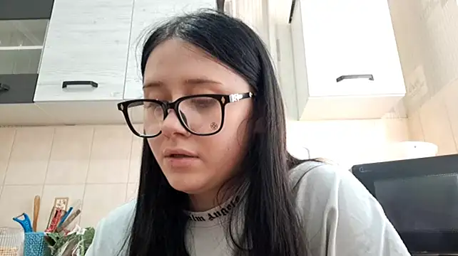 Mira_Stavik live cam on StripChat
