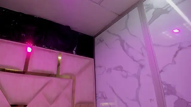 Modella: Allisonts69