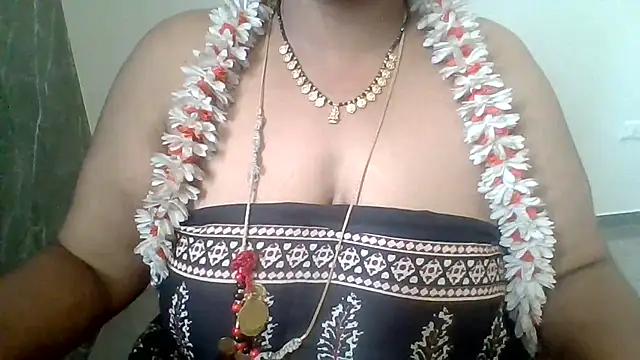archanatelugu9 live cam on StripChat