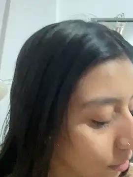 BrittanyDiaz live cam on StripChat