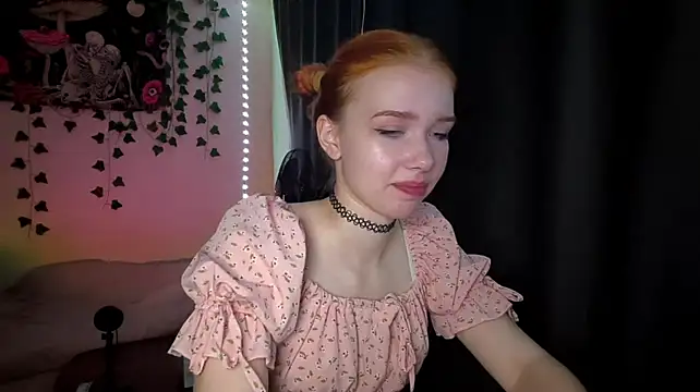 EngelFlood live cam on StripChat