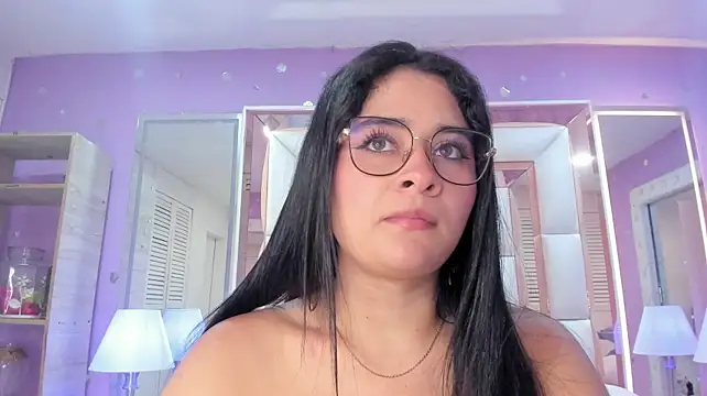 scarlette_15_ live cam on StripChat
