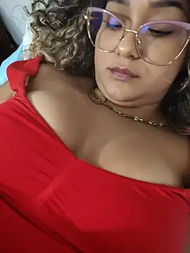 BrendaGirs live cam on StripChat
