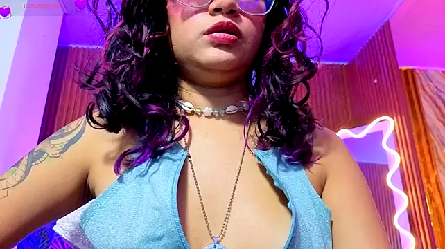 kristen_tay live cam on StripChat