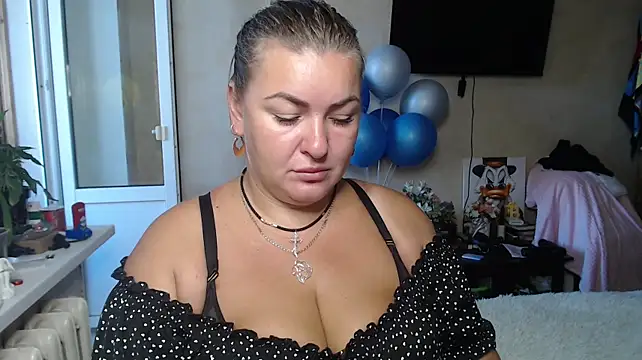 NikaSkylink live cam on StripChat