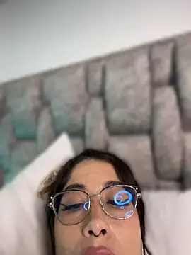 Alhara_Luna webcam
