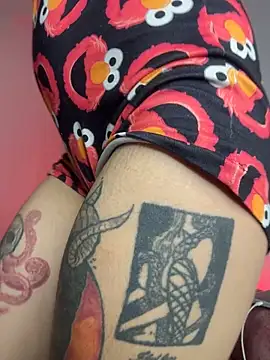 Lucy_699 live cam on StripChat