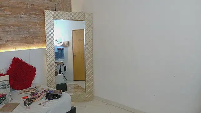 Amaia_Monroe webcam