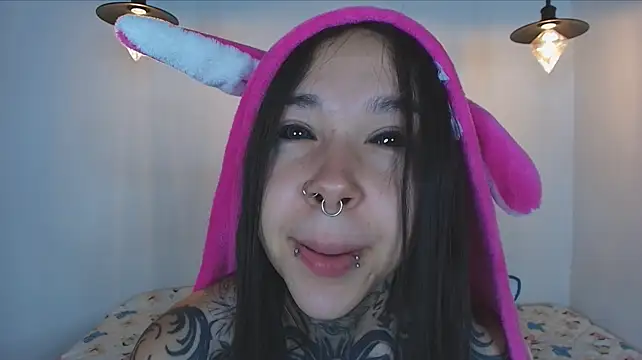 alien_eyes09 live cam on StripChat